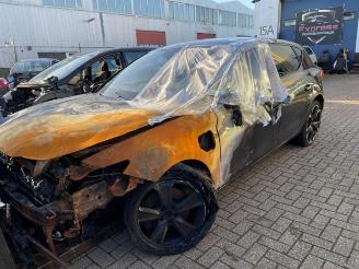 damaged passenger cars Cupra Leon Leon (KLCB), Hatchback, 2020 1.4 TSI e-Hybrid 16V 2021/2